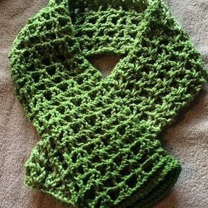 Green Crocheted Scarf Size Small